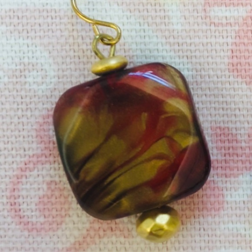 Earrings - Picture 4 of 7